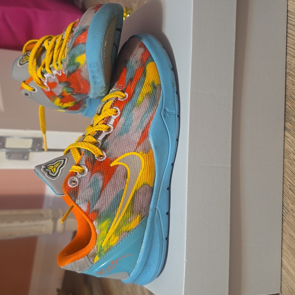 Kobe 8 Venice Beach Sneakers Size 1y